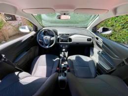 CHEVROLET - ONIX - 2017/2017 - Branca - R$ 48.900,00