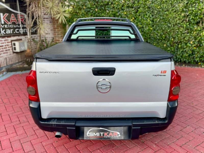 CHEVROLET - MONTANA - 2006/2006 - Prata - R$ 36.900,00