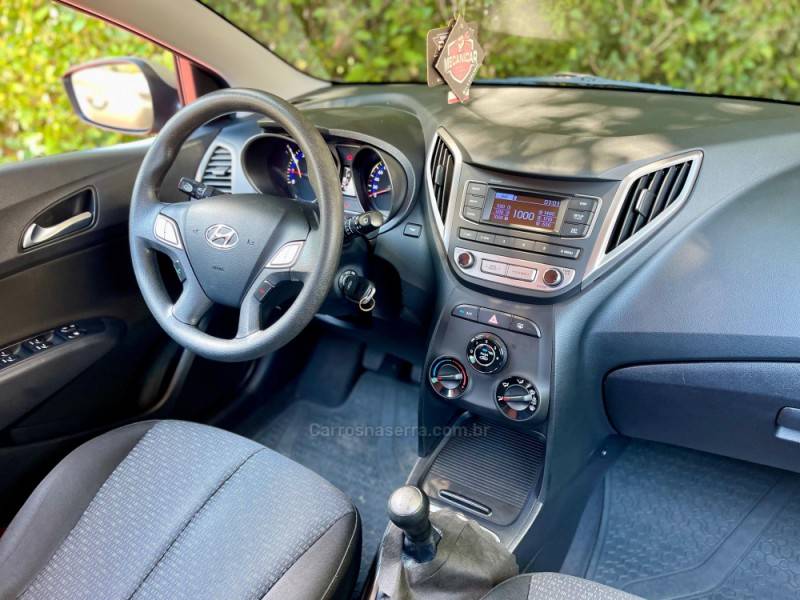 HYUNDAI - HB20S - 2016/2016 - Prata - R$ 53.900,00
