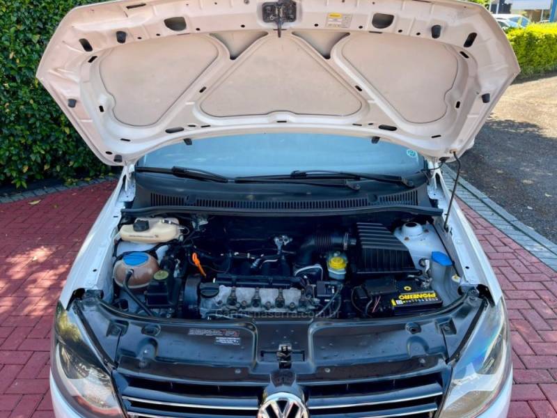 VOLKSWAGEN - SPACEFOX - 2011/2012 - Branca - R$ 42.900,00