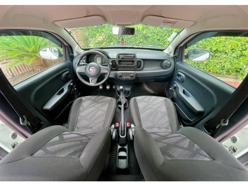 FIAT - MOBI - 2017/2018 - Branca - R$ 34.900,00