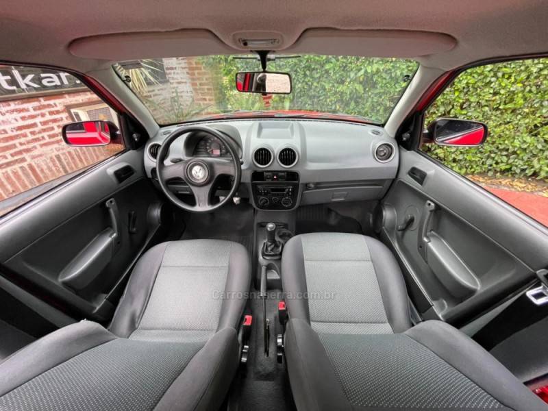 VOLKSWAGEN - GOL - 2011/2012 - Vermelha - R$ 24.900,00