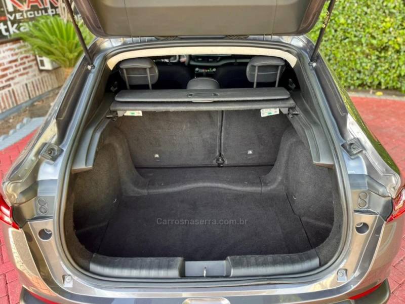 FIAT - FASTBACK - 2023/2023 - Cinza - R$ 112.900,00