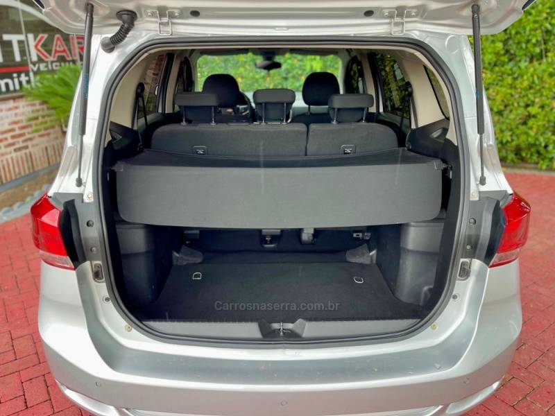 CHEVROLET - SPIN - 2019/2019 - Prata - R$ 65.900,00