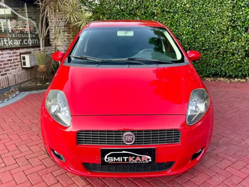 FIAT - PUNTO - 2011/2012 - Vermelha - R$ 37.900,00