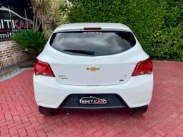CHEVROLET - ONIX - 2019/2019 - Branca - R$ 57.900,00