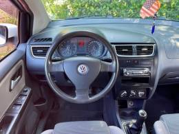 VOLKSWAGEN - SPACEFOX - 2011/2012 - Branca - R$ 42.900,00