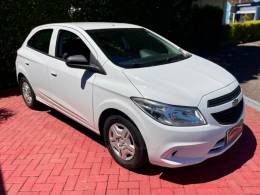 CHEVROLET - ONIX - 2017/2017 - Branca - R$ 48.900,00
