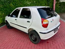 FIAT - PALIO - 2003/2003 - Branca - R$ 15.900,00