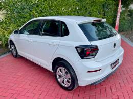 VOLKSWAGEN - POLO - 2023/2023 - Branca - R$ 75.900,00