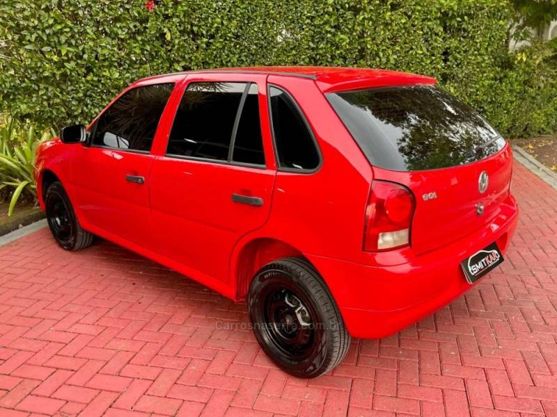 VOLKSWAGEN - GOL - 2011/2012 - Vermelha - R$ 24.900,00