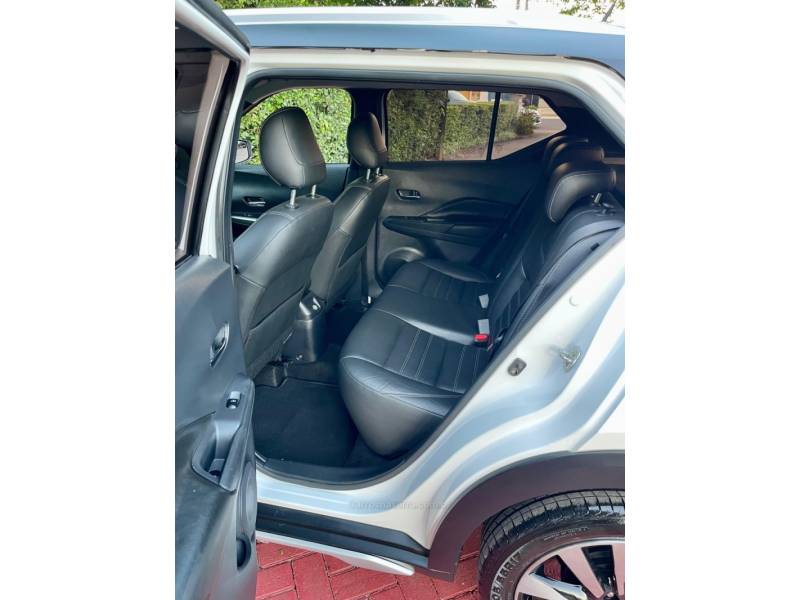 NISSAN - KICKS - 2018/2019 - Branca - R$ 88.900,00