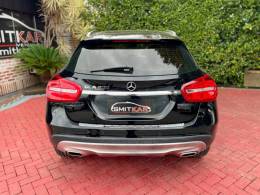 MERCEDES-BENZ - GLA 200 - 2017/2017 - Preta - R$ 115.900,00