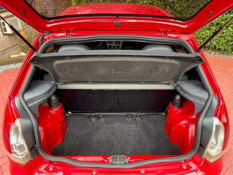 FIAT - PALIO - 2007/2007 - Vermelha - R$ 28.900,00