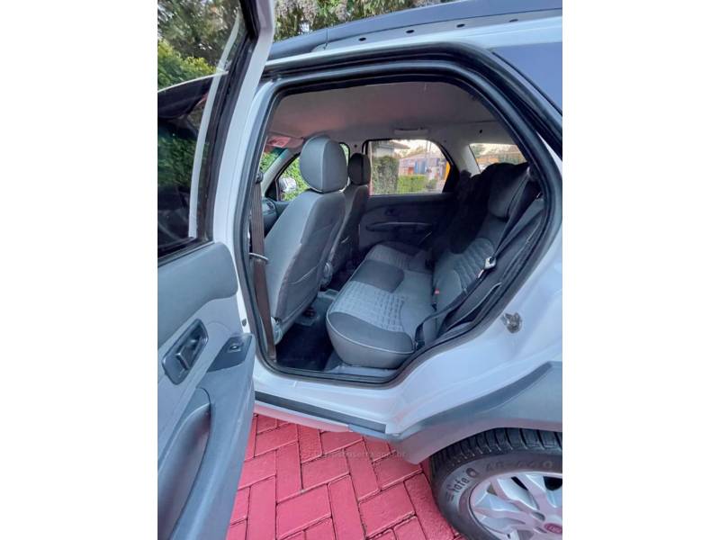 FIAT - PALIO - 2013/2014 - Branca - R$ 45.900,00