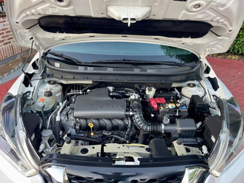 NISSAN - KICKS - 2018/2019 - Branca - R$ 88.900,00