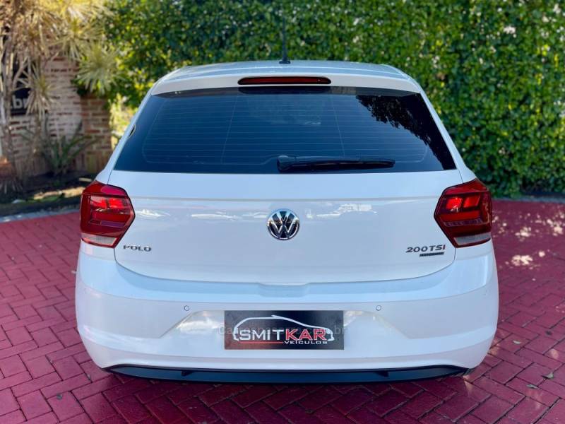 VOLKSWAGEN - POLO - 2018/2019 - Branca - R$ 74.900,00