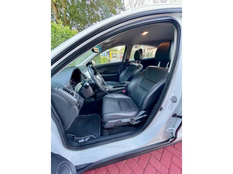 HONDA - HR-V - 2017/2018 - Branca - R$ 104.900,00