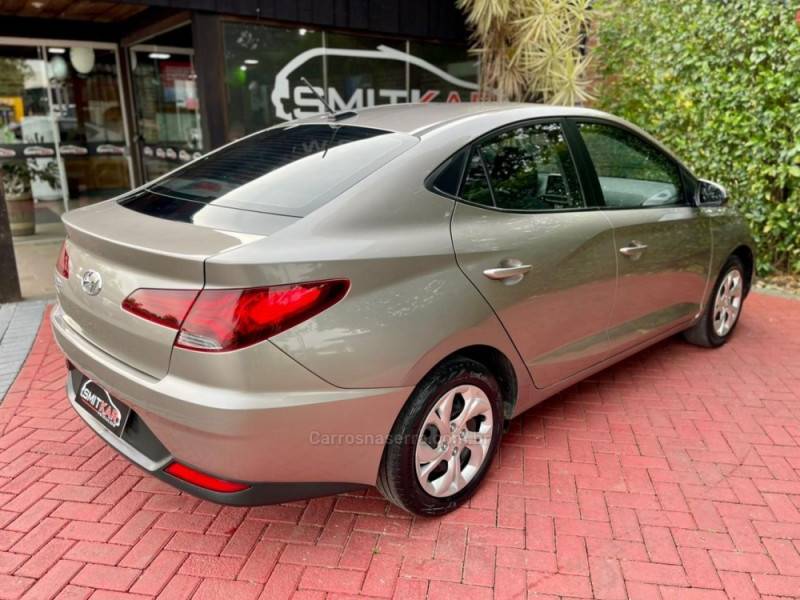 HYUNDAI - HB20 - 2021/2022 - Prata - R$ 66.900,00