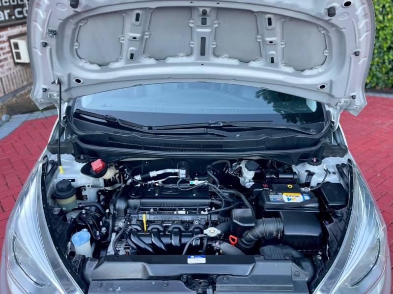HYUNDAI - HB20 - 2015/2015 - Prata - R$ 58.900,00
