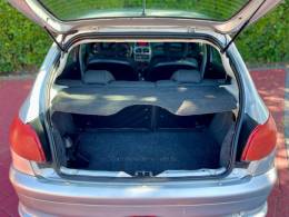 PEUGEOT - 206 - 2007/2008 - Prata - R$ 17.900,00