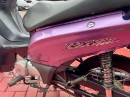 HONDA - BIZ 125 - 2011/2012 - Rosa - R$ 10.900,00