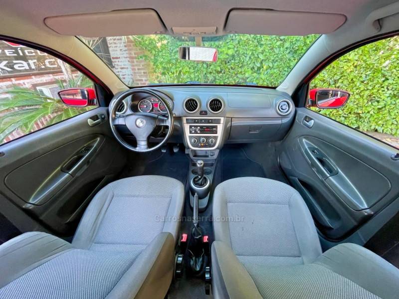 VOLKSWAGEN - VOYAGE - 2012/2012 - Vermelha - R$ 38.900,00