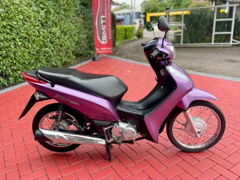 HONDA - BIZ 125 - 2011/2012 - Rosa - R$ 10.900,00