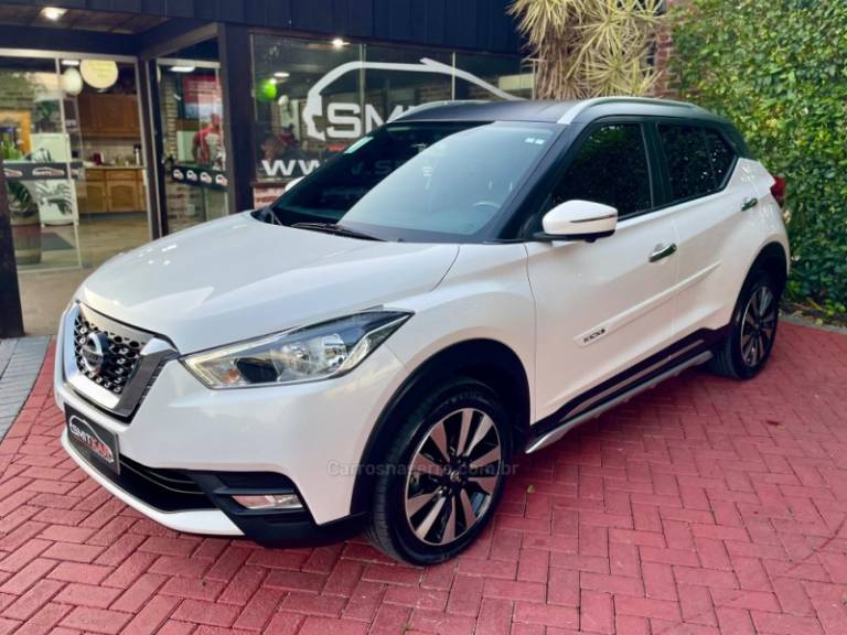 NISSAN - KICKS - 2018/2019 - Branca - R$ 88.900,00