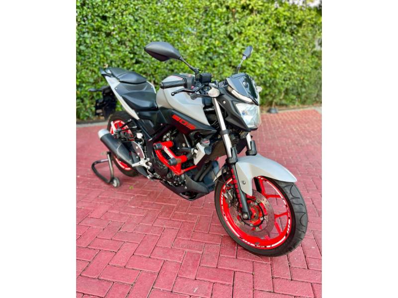 YAMAHA - MT - 2020/2020 - Cinza - R$ 25.900,00