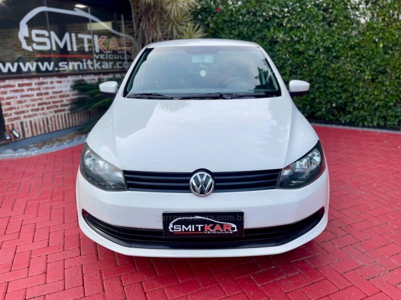 VOLKSWAGEN - GOL - 2015/2016 - Branca - R$ 42.900,00