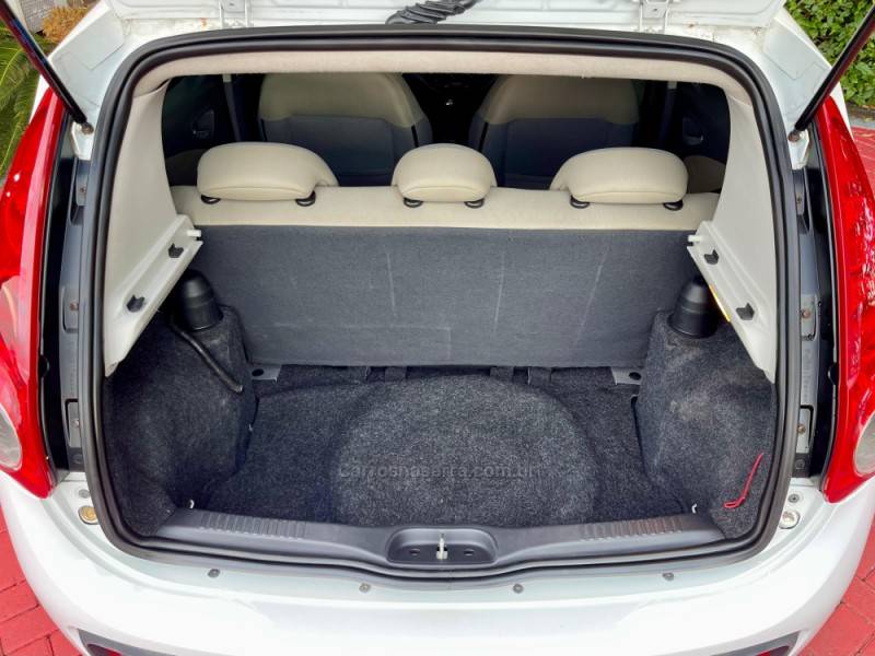FIAT - PALIO - 2013/2013 - Branca - R$ 38.900,00