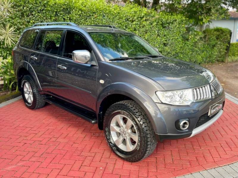 MITSUBISHI - PAJERO DAKAR - 2011/2012 - Cinza - R$ 105.900,00