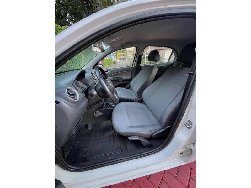 VOLKSWAGEN - GOL - 2008/2009 - Branca - R$ 28.900,00