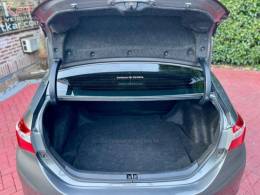 TOYOTA - COROLLA - 2016/2016 - Cinza - R$ 89.900,00