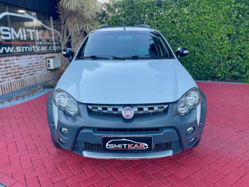 FIAT - PALIO - 2013/2014 - Branca - R$ 45.900,00