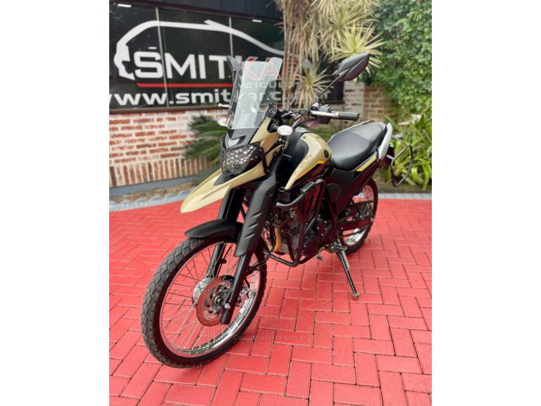 YAMAHA - XTZ 250 - 2023/2023 - Bege - R$ 25.900,00