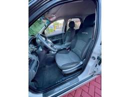 FIAT - PALIO - 2013/2014 - Branca - R$ 45.900,00
