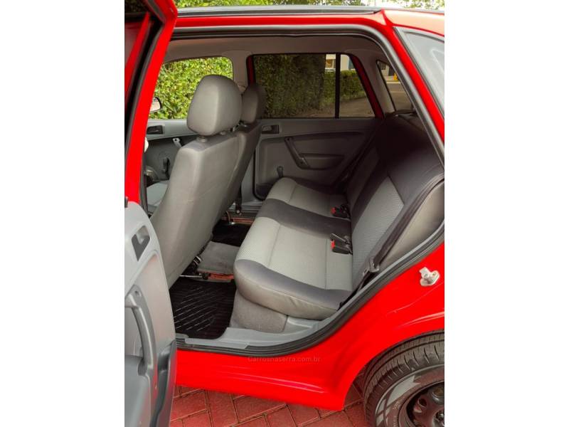 VOLKSWAGEN - GOL - 2011/2012 - Vermelha - R$ 24.900,00