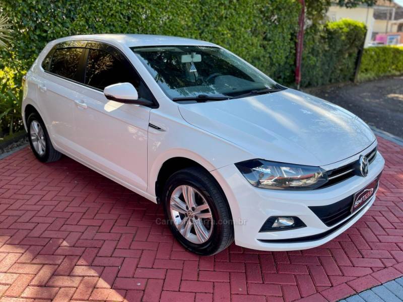 VOLKSWAGEN - POLO - 2018/2019 - Branca - R$ 74.900,00