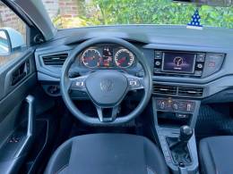VOLKSWAGEN - POLO - 2023/2023 - Branca - R$ 75.900,00