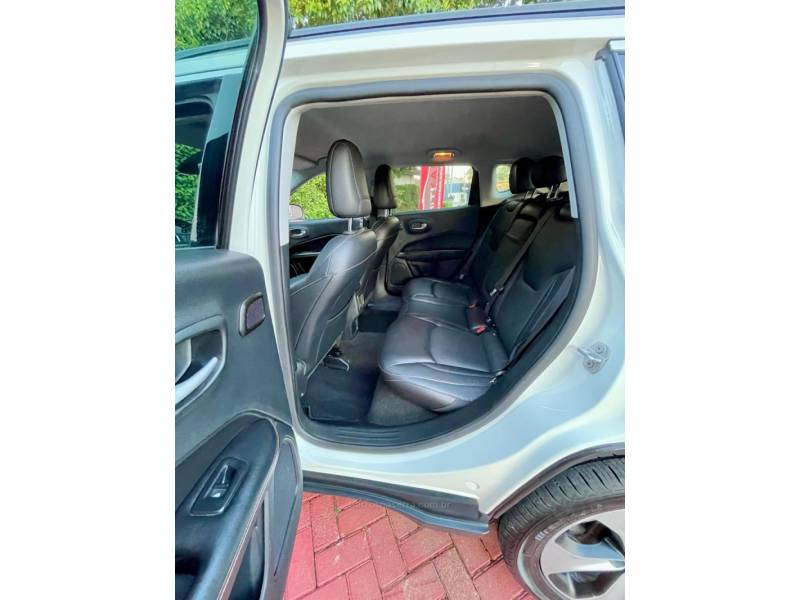 JEEP - COMPASS - 2017/2017 - Branca - R$ 99.900,00