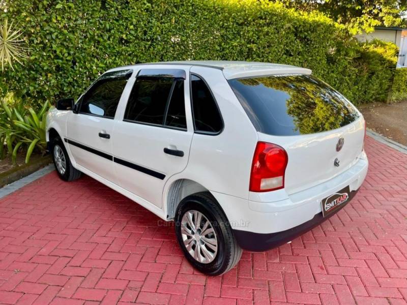 VOLKSWAGEN - GOL - 2014/2014 - Branca - R$ 26.900,00