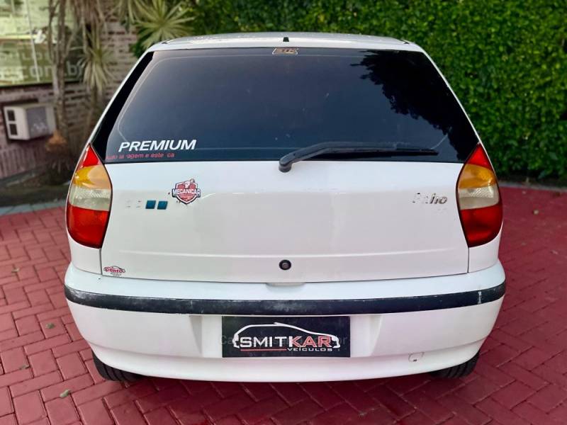 FIAT - PALIO - 2003/2003 - Branca - R$ 15.900,00
