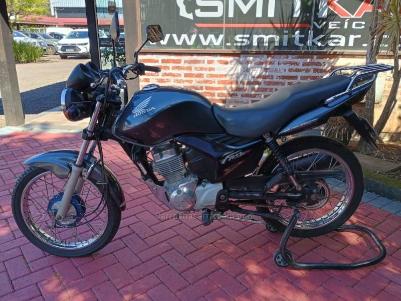 HONDA - CG 150 - 2012/2012 - Cinza - R$ 11.900,00