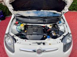 FIAT - PALIO - 2013/2013 - Branca - R$ 38.900,00