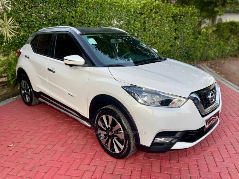 NISSAN - KICKS - 2018/2019 - Branca - R$ 88.900,00