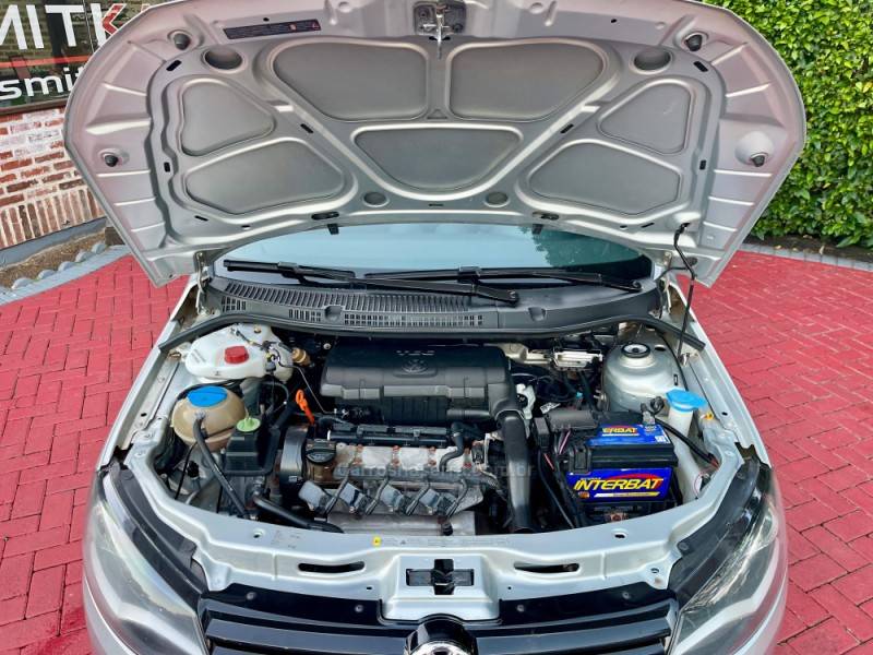 VOLKSWAGEN - GOL - 2013/2013 - Prata - R$ 38.900,00