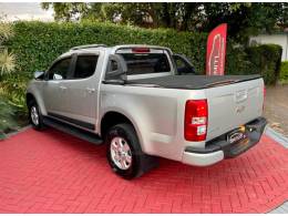 CHEVROLET - S10 - 2014/2014 - Prata - R$ 105.000,00