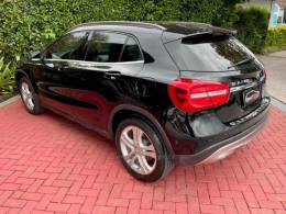 MERCEDES-BENZ - GLA 200 - 2017/2017 - Preta - R$ 115.900,00